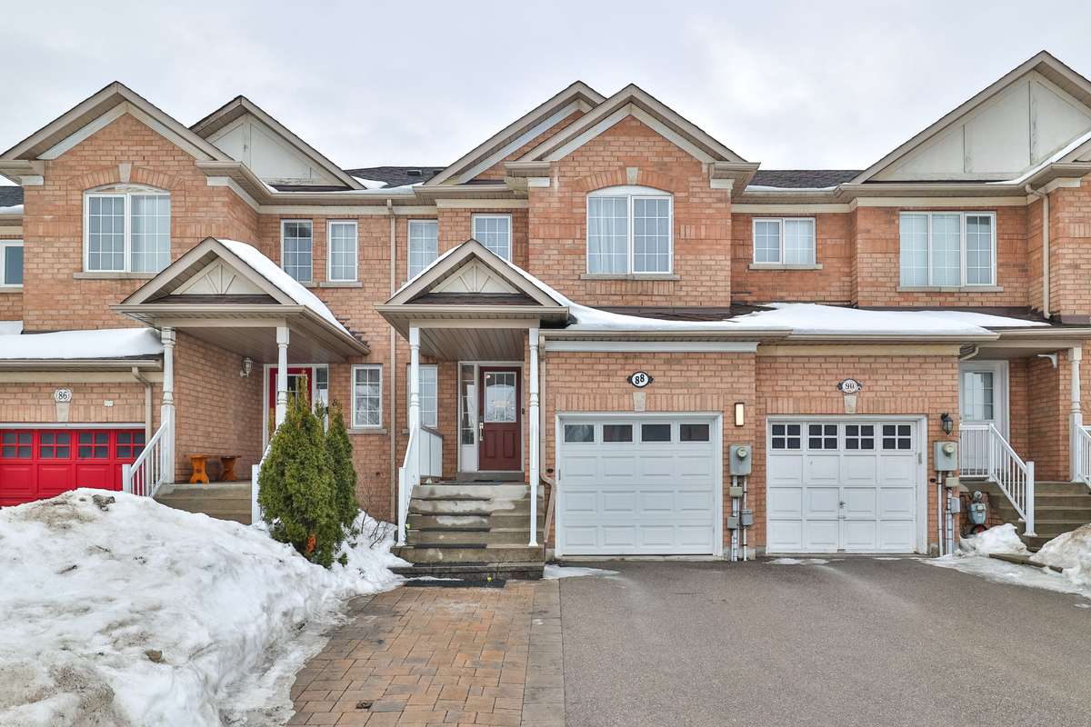 Vaughan, ON L6A 3W1,88 Penderwick CRES