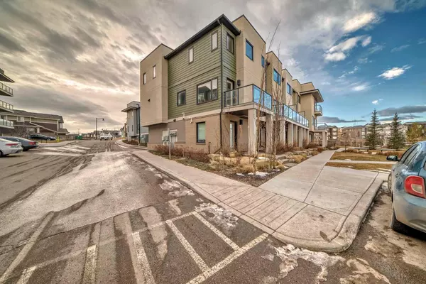 Calgary, AB T3R 0Y2,218 Sherwood SQ NW #201