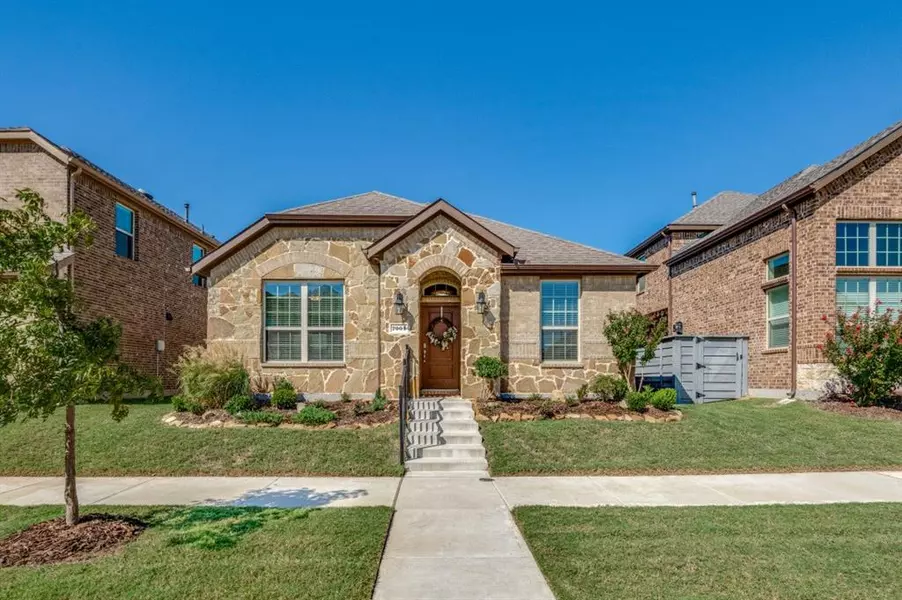 7004 Paddock Lane, Little Elm, TX 76227