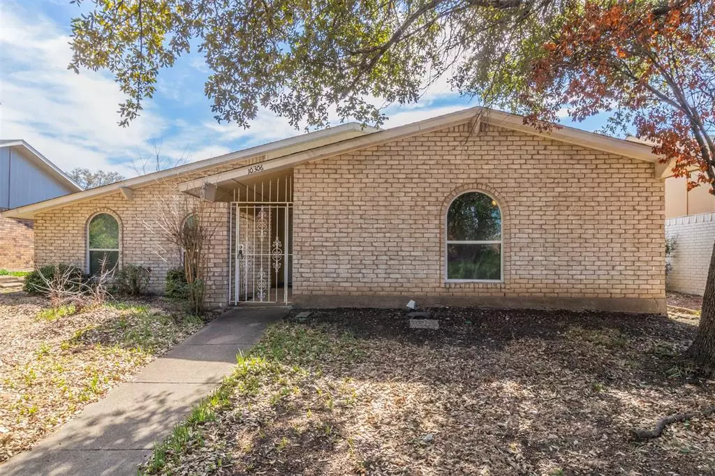 Dallas, TX 75243,10306 Red Elm Road