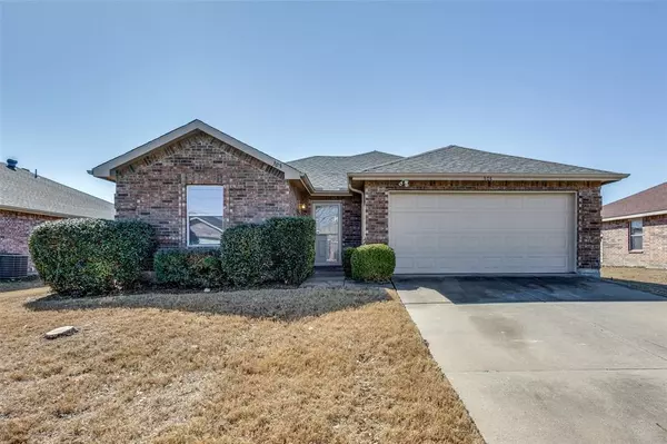 303 Bonnie Court, Anna, TX 75409