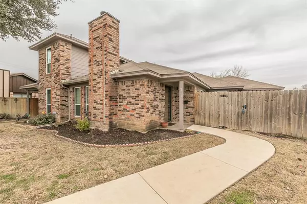 Grapevine, TX 76051,711 Peach Court