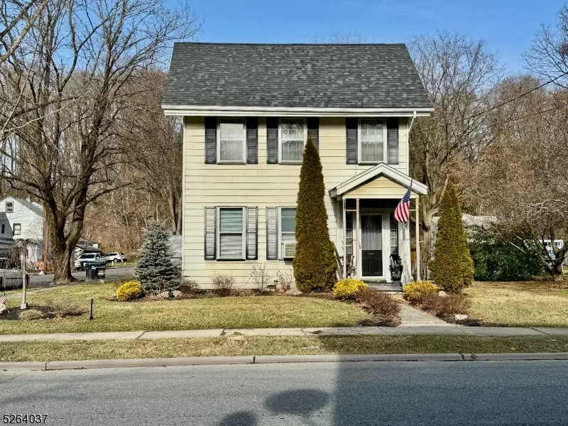 501 Water St, Belvidere Twp., NJ 07823