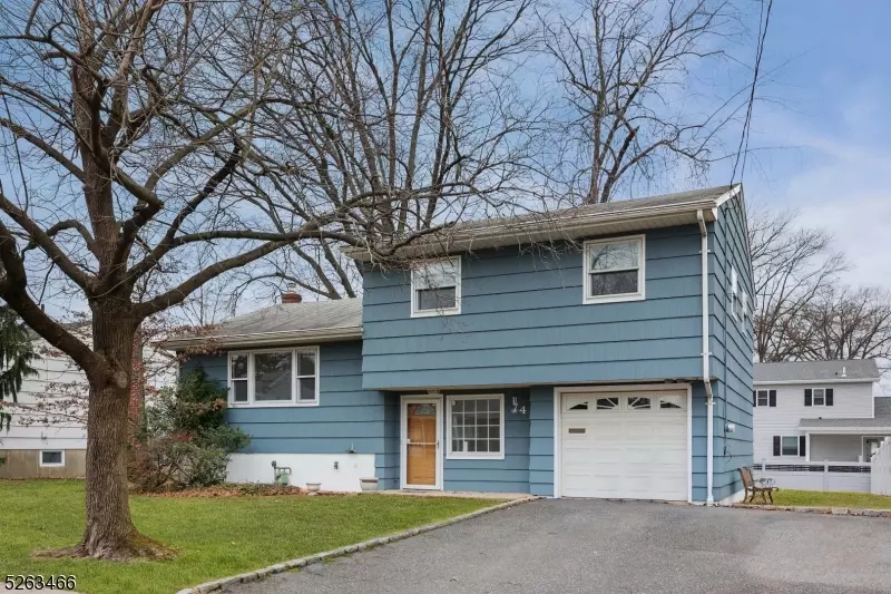 74 Liberty St, Clark Twp., NJ 07066