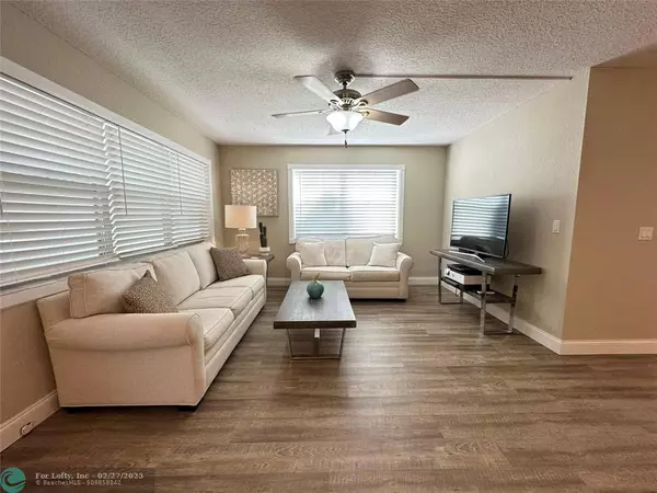 Deerfield Beach, FL 33442,85 Markham  E  #85