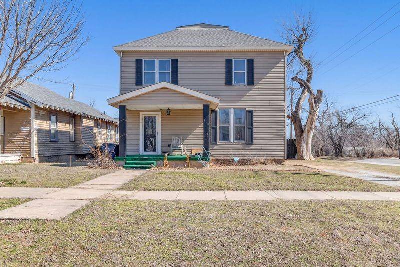 419 S Roberts Avenue, El Reno, OK 73036