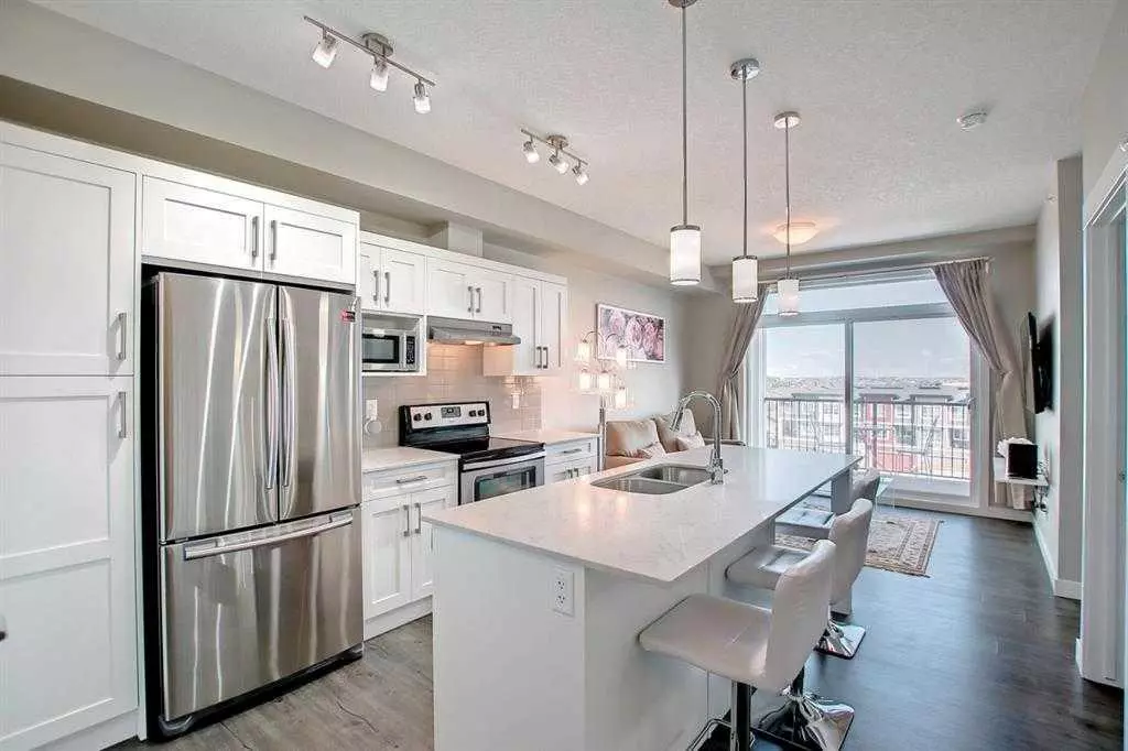 Calgary, AB T2X 4L2,20 Walgrove WALK SE #414