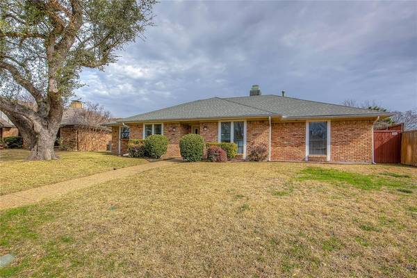 1917 Drew Lane, Richardson, TX 75082