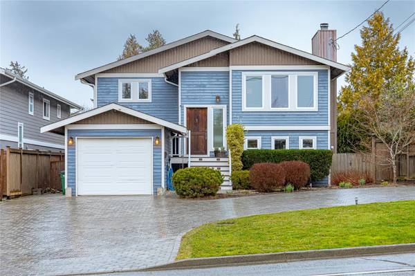 778 Mann Ave, Saanich, BC V8Z 3C2