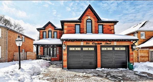 144 Elizabeth ST, Ajax, ON L1T 3X5