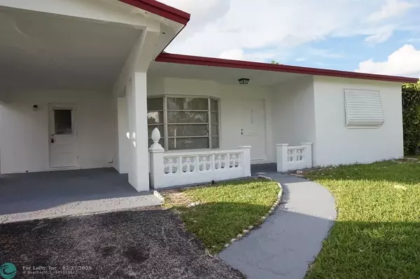 5119 NW 43rd Ct, Lauderdale Lakes, FL 33319