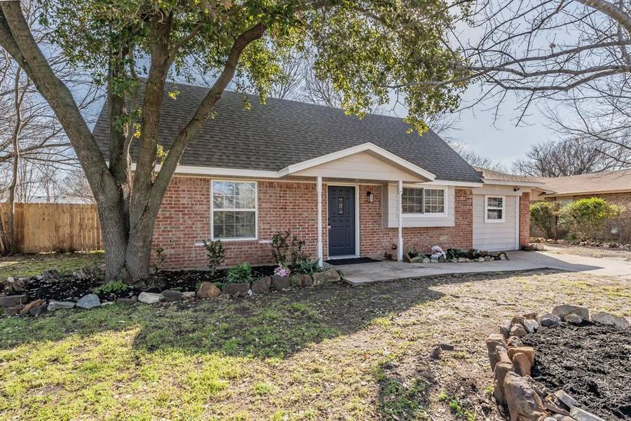 8008 Limerick Lane, North Richland Hills, TX 76180