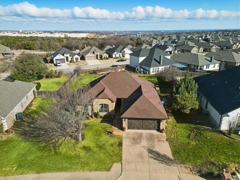 309 Lockwood Lane, Weatherford, TX 76087