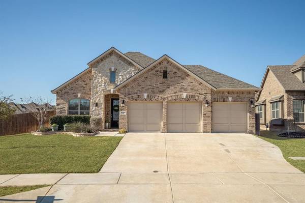 4301 Green Teal Street, Fort Worth, TX 76262