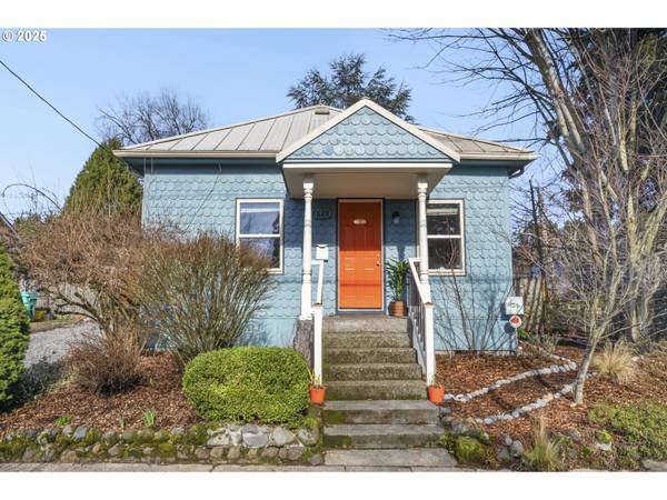 8629 N HARTMAN ST, Portland, OR 97203