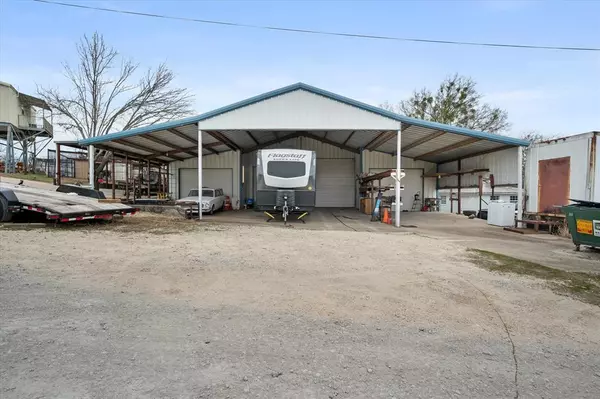 Blum, TX 76627,128 Keskey Road