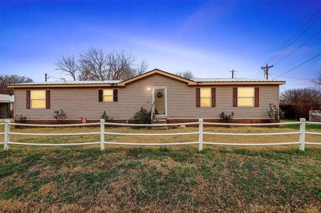 Granbury, TX 76048,3545 Oak Meadow Street