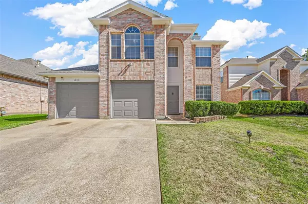 1329 Mill Wood Lane, Garland, TX 75040