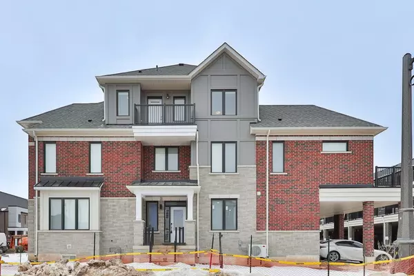 9 Crown Gate, Oakville, ON L6M 0W8