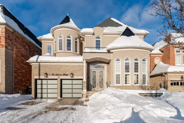 9 Interlacken DR, Brampton, ON L6X 0Y1