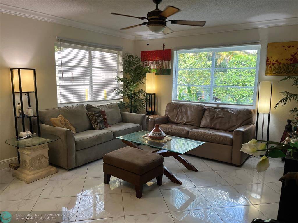 Oakland Park, FL 33311,639 W Oakland Park Blvd  #104-D