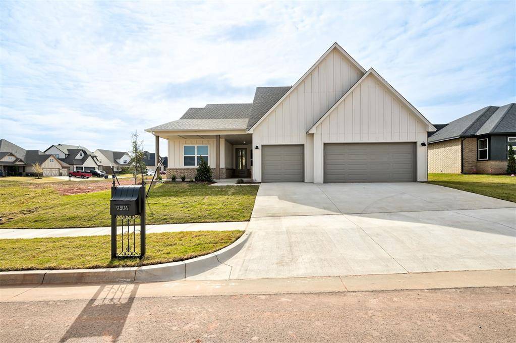 9304 NW 146th Street, Yukon, OK 73099