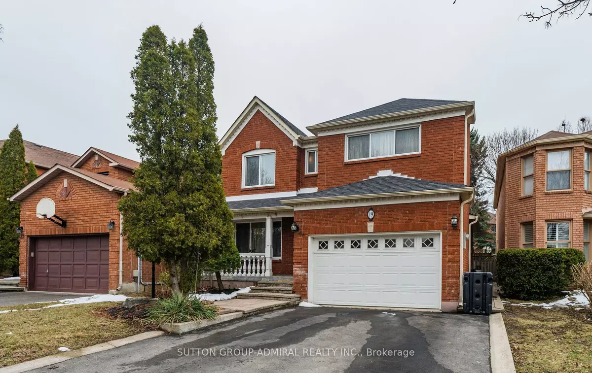 Vaughan, ON L4J 8G9,19 Maxwell CT