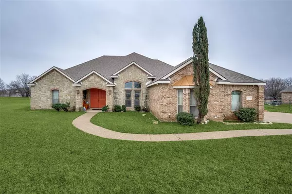 1912 Buckskin Road, Crowley, TX 76036