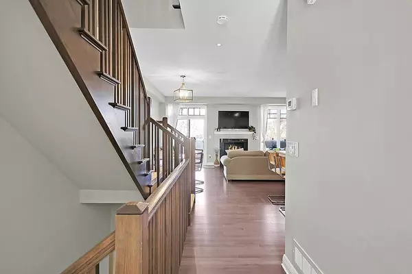 Barrhaven, ON K2J 6A3,454 Kilspindie RDG