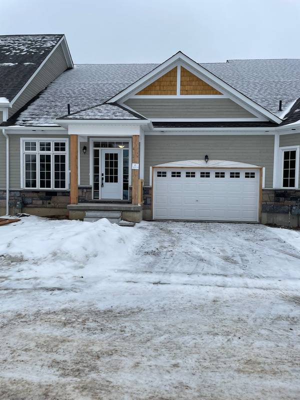 6 Durham RD, Bracebridge, ON P1L 0B7