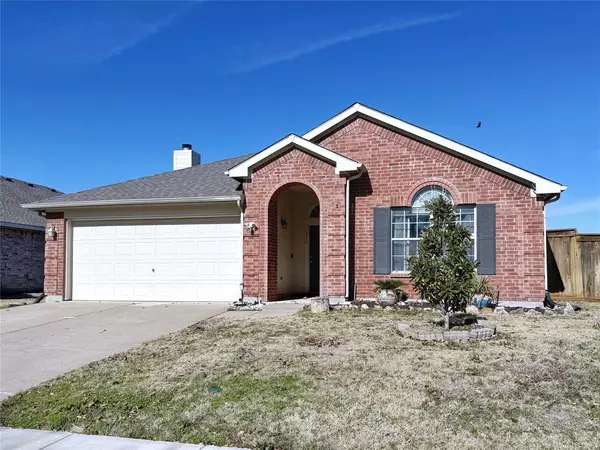 3216 Yeltes, Grand Prairie, TX 75054