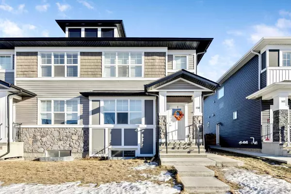 158 Creekside DR Southwest, Calgary, AB T2X 4A8