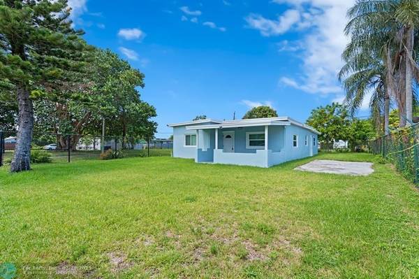 311 NW 28th Way, Fort Lauderdale, FL 33311