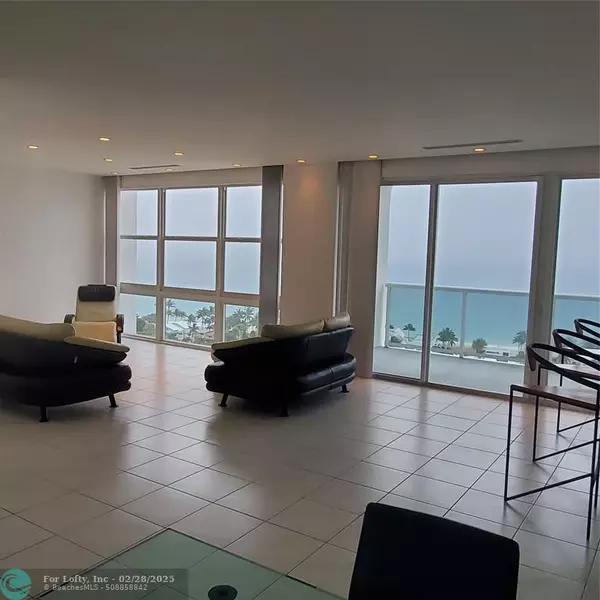 Fort Lauderdale, FL 33308,2841 N Ocean Blvd  #2008