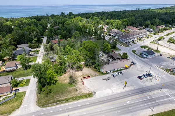 Wasaga Beach, ON L9Z 1Z2,146 45th ST N