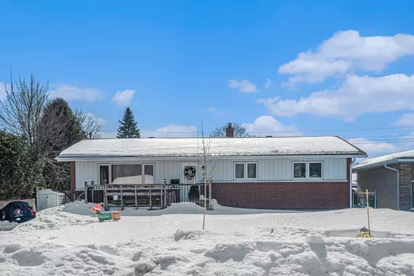 30 Hillview RD, Crystal Bay - Rocky Point - Bayshore, ON K2H 5G5