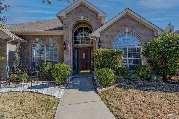 3724 Muirfield Drive, Carrollton, TX 75007