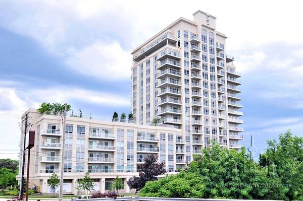 3865 Lake Shore BLVD W #907, Toronto W06, ON M8W 1R4