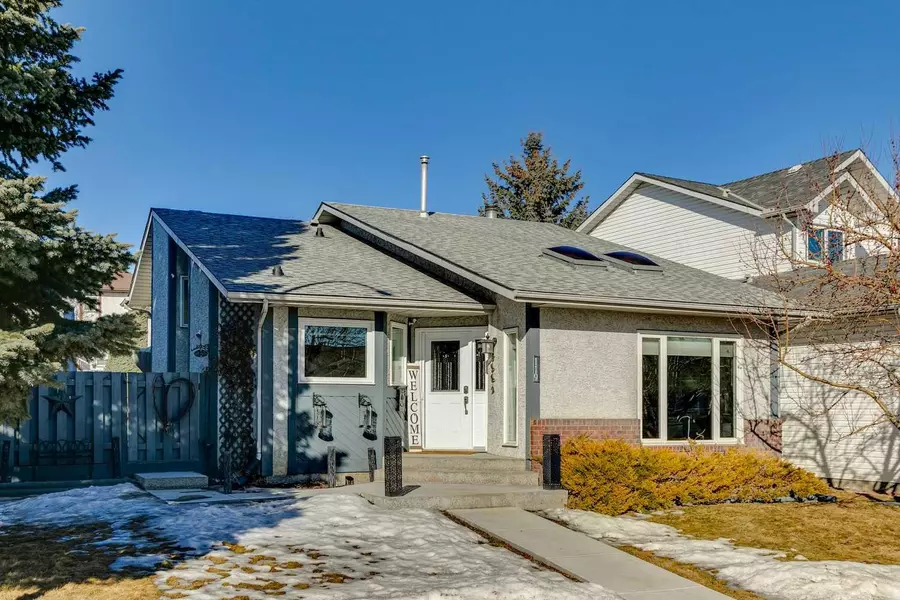 119 Millside DR Southwest, Calgary, AB T2Y2R3