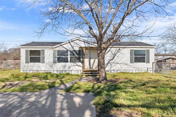 1615 Crockett Street, Bellmead, TX 76705