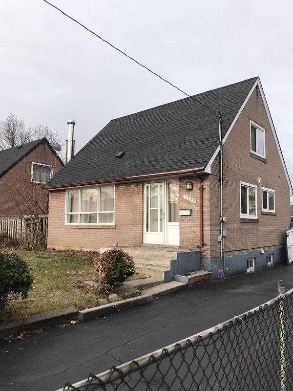 3233 Etude DR, Mississauga, ON L4T 1S9