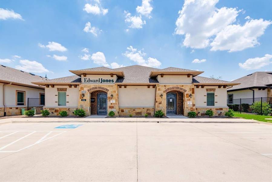 630 Stoneglen Drive #A, Keller, TX 76248