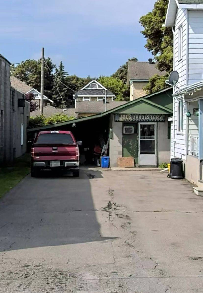 Smiths Falls, ON K7A 2P3,46 Victoria AVE #Commercial