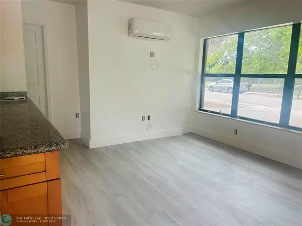 Fort Lauderdale, FL 33311,844 NW 3rd Ave  #1