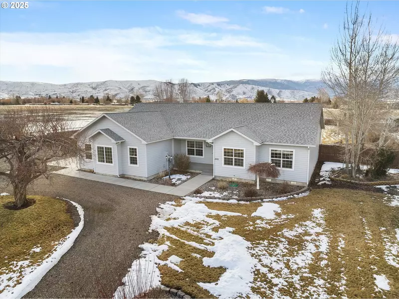 1505 HUGHES LN, Baker City, OR 97814