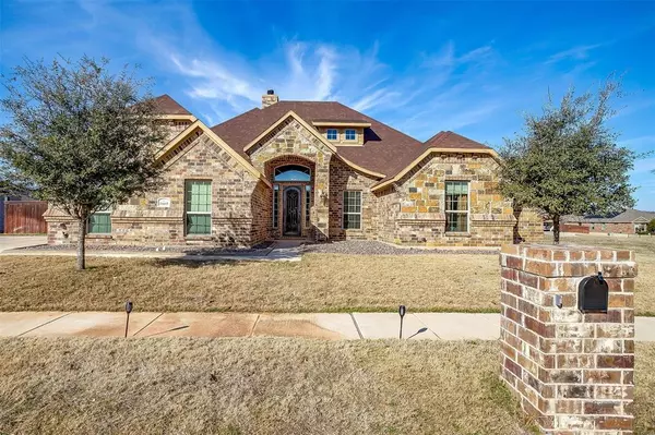 1605 Sea Breeze Court, Azle, TX 76020