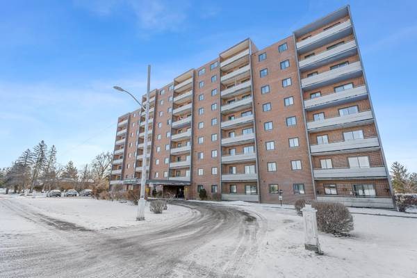 41 SUNSET BLVD #204, Perth, ON K7H 3H8