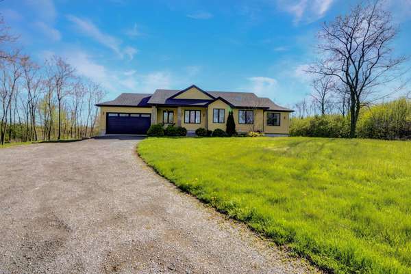 20858 Loyalist Pkwy, Prince Edward County, ON K0K 1L0