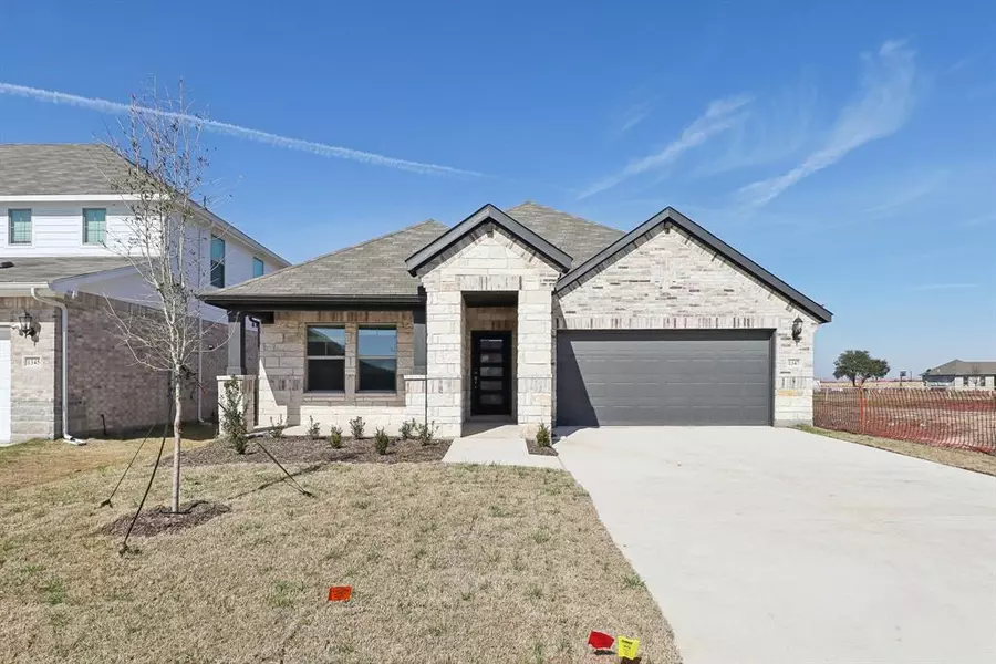 1347 Los Olmos Lane, Crandall, TX 75114