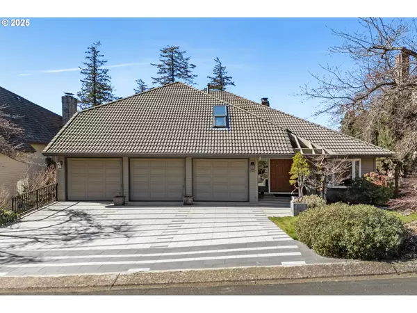 1001 SW SUMMIT VIEW DR, Portland, OR 97225